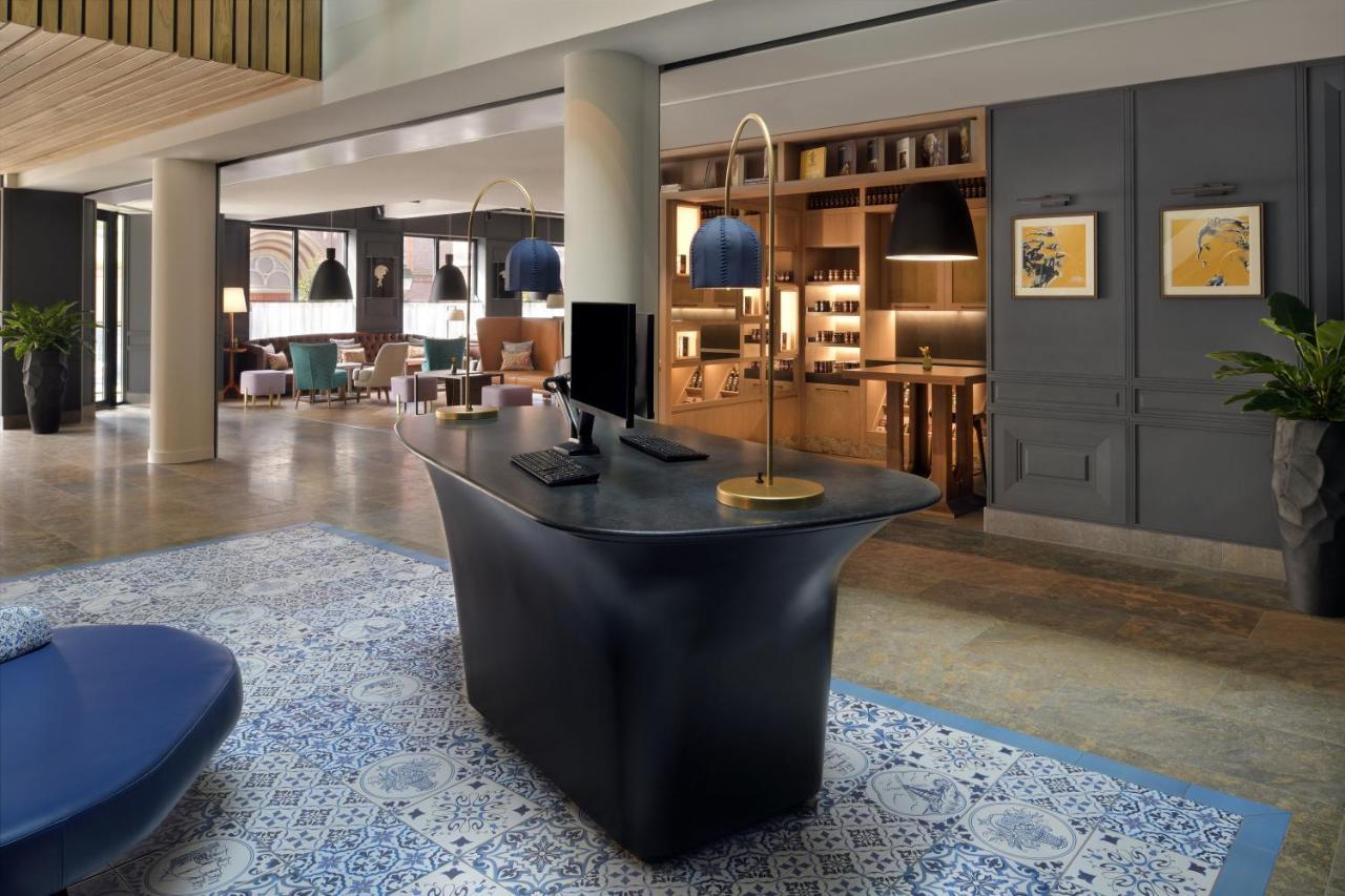 Moevenpick Hotel デン・ハーグ エクステリア 写真